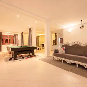  Villa Targa